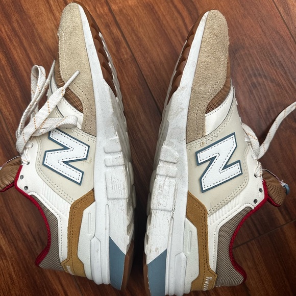 New Balance Sneakers - Picture 3 of 5